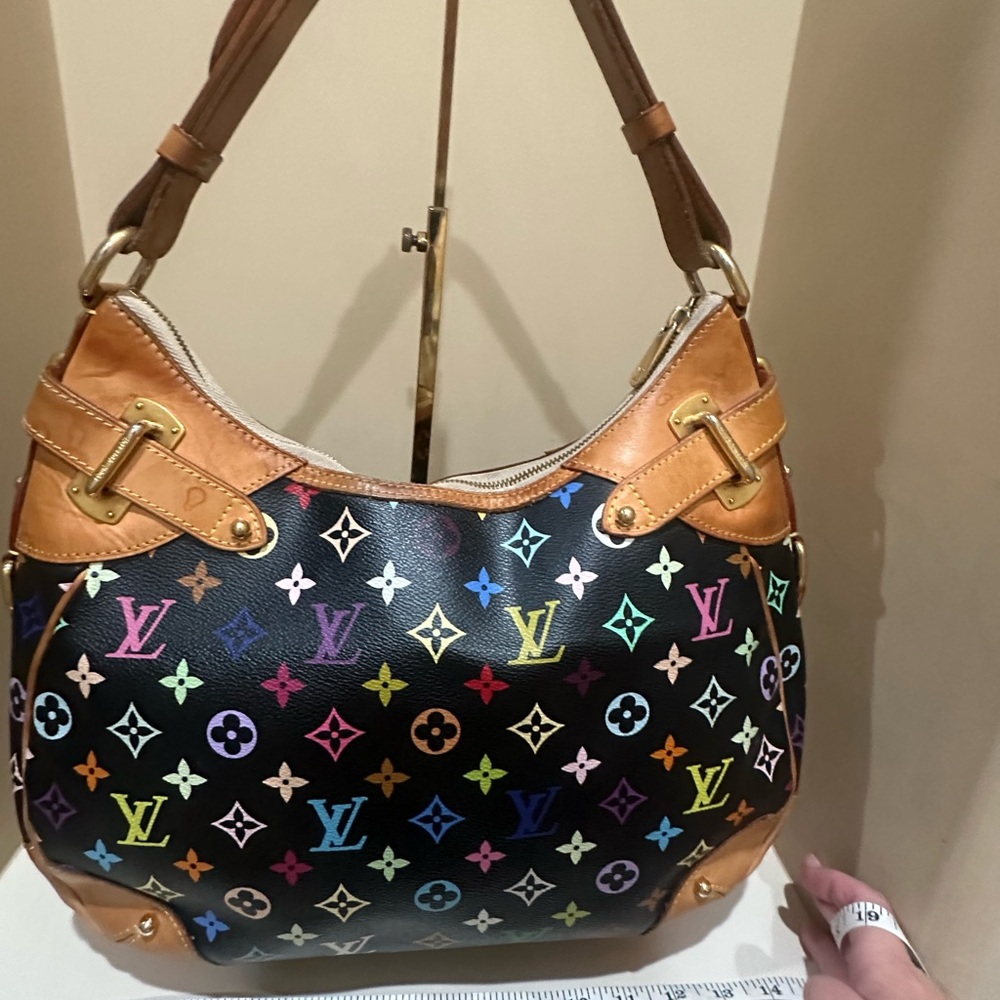 Louis Vuitton
x Takashi Murakami Monogram Multicolore Greta - Picture 16 of 16